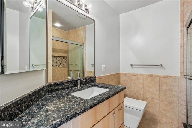 11112 TARA RD, Potomac, MD 20854