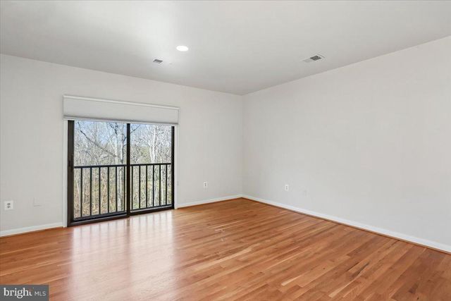 11112 TARA RD, Potomac, MD 20854