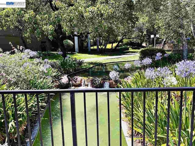 430 N Civic Dr 208, Walnut Creek, CA 94596