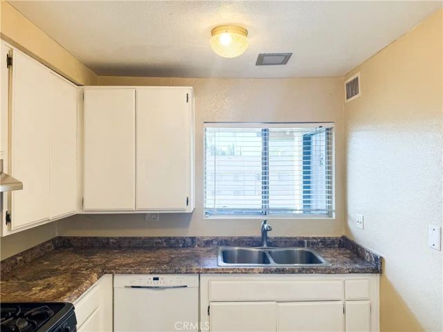 101 W Olive, La Habra, CA 90631