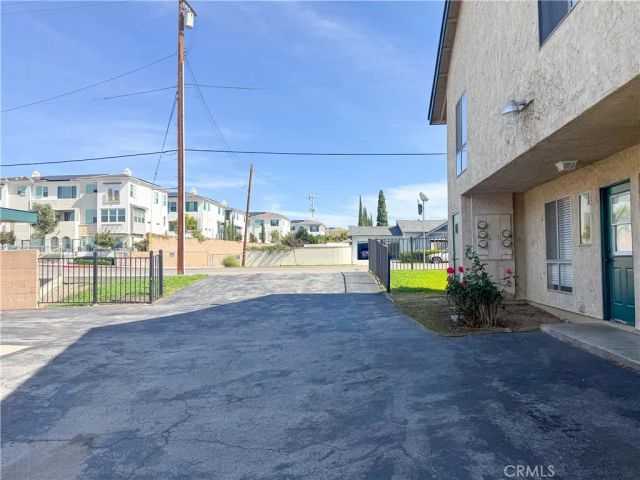 101 W Olive, La Habra, CA 90631