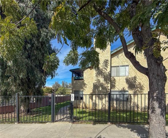 101 W Olive, La Habra, CA 90631