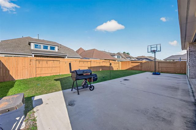 15814 Dutton Pines Drive, Humble, TX 77346