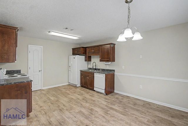40 Mill Pond Lane SE, Ludowici, GA 31316