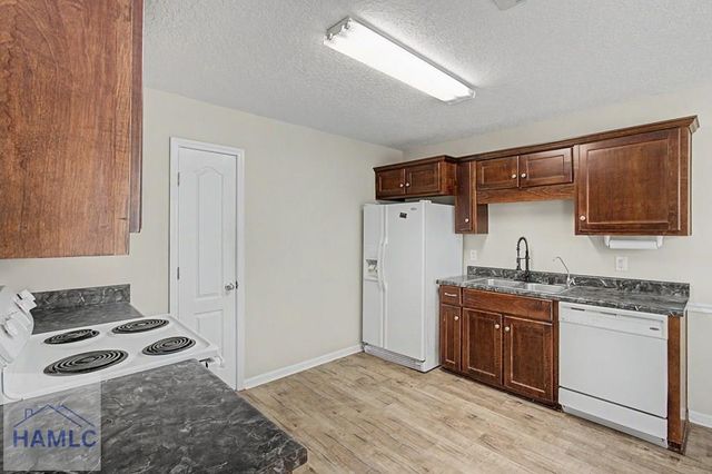 40 Mill Pond Lane SE, Ludowici, GA 31316
