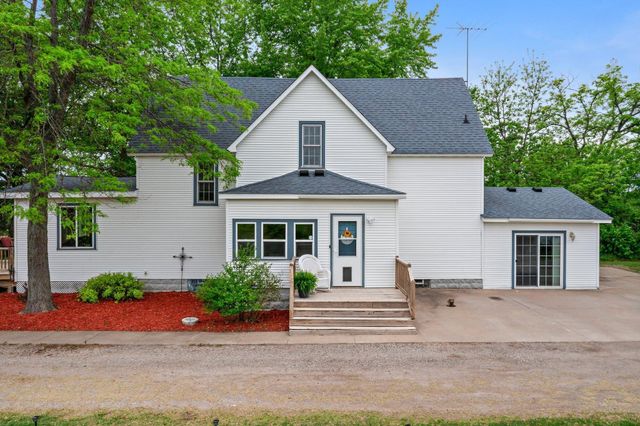 31513 Naples Street NE, Isanti Twp, MN 55008