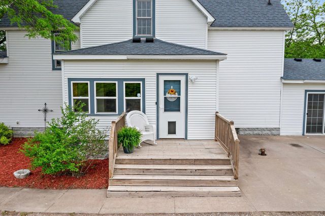 31513 Naples Street NE, Isanti Twp, MN 55008