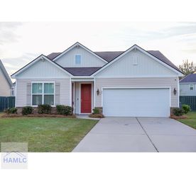 25 Minning Loop, Richmond Hill, GA 31324
