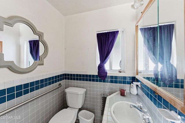 20709 Schoolcraft Street, Winnetka, CA 91306