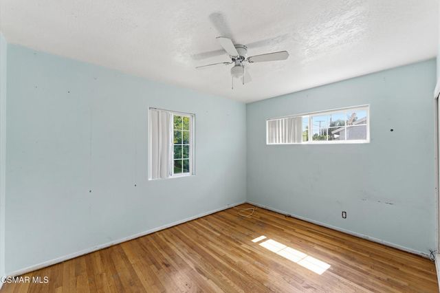 20709 Schoolcraft Street, Winnetka, CA 91306