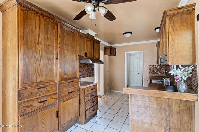 20709 Schoolcraft Street, Winnetka, CA 91306