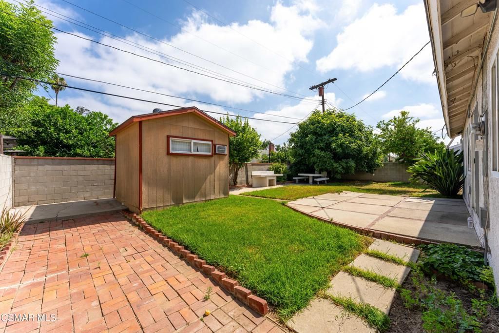 Image 19 of property listing at 20709 Schoolcraft Street, Winnetka, CA 91306
