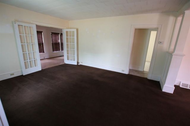 209 Spring Street, Three Rivers, MI 49093