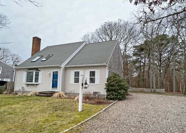 14 South West Drive, South Yarmouth, MA 02664