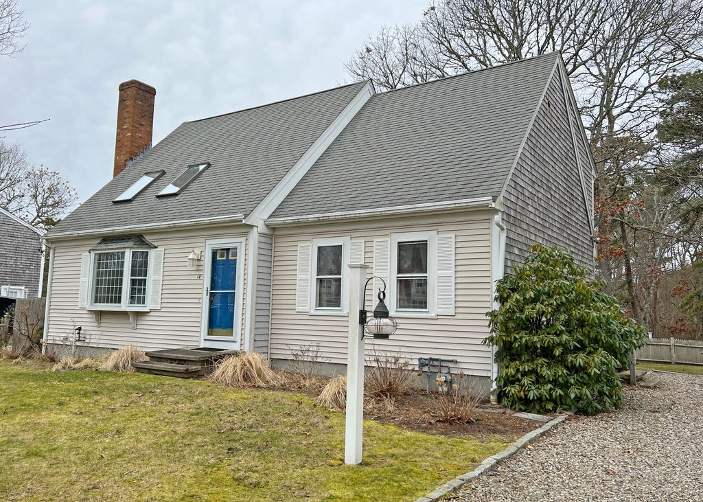 14 South West Drive, South Yarmouth, MA 02664