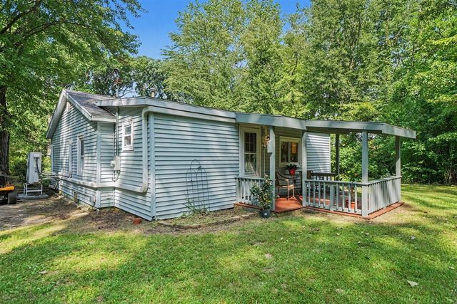4650 Carmody Road, Coloma, MI 49038