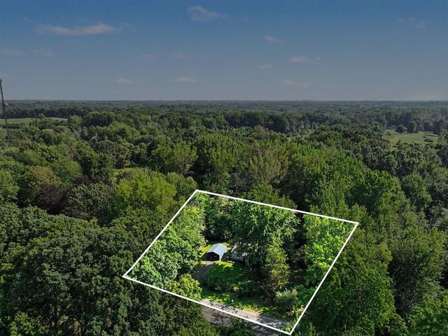 4650 Carmody Road, Coloma, MI 49038