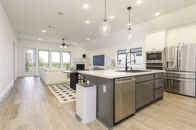 4226 Maple Glen Drive, Fulshear, TX 77441