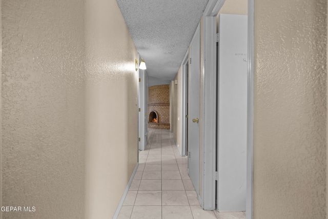 9304 W OSBORNE Road, El Paso, TX 79924