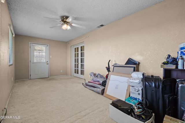 9304 W OSBORNE Road, El Paso, TX 79924