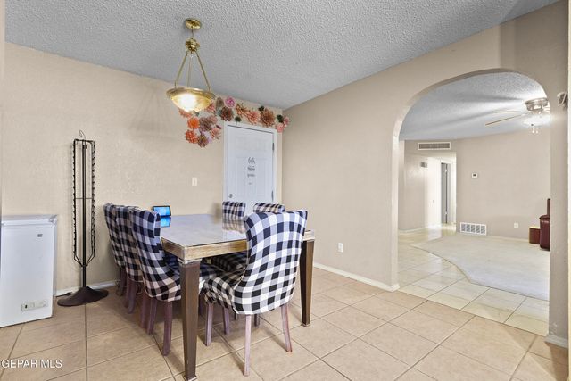 9304 W OSBORNE Road, El Paso, TX 79924