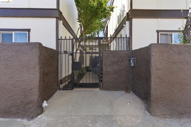 1640 23rd St, San Pablo, CA 94806