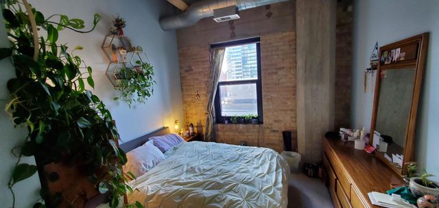 210 S Desplaines Street 512, Chicago, IL 60661