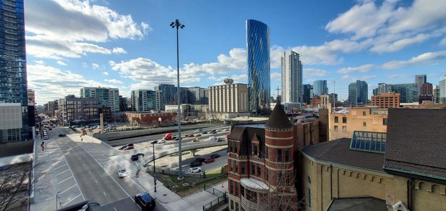 210 S Desplaines Street 512, Chicago, IL 60661