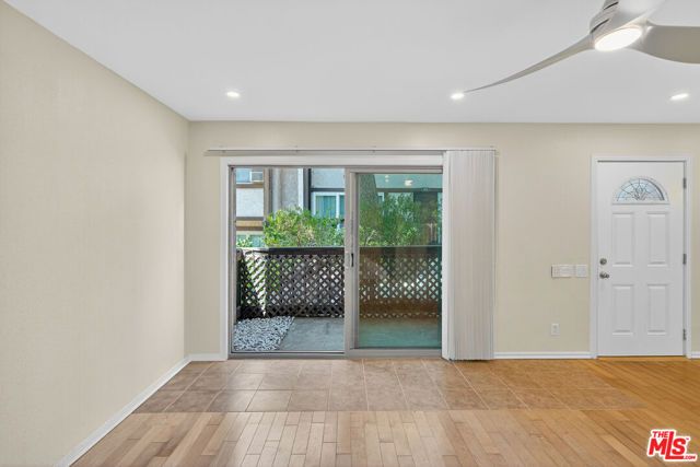 394 S MIRALESTE Drive 496, San Pedro (los Angeles), CA 90732