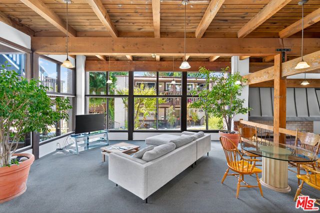 394 S MIRALESTE Drive 496, San Pedro (los Angeles), CA 90732