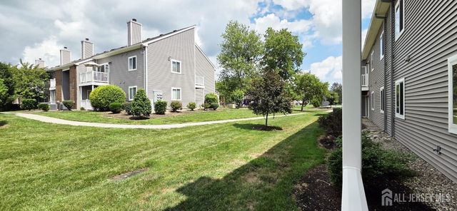 8207 Tamarron Drive, Plainsboro, NJ 08536