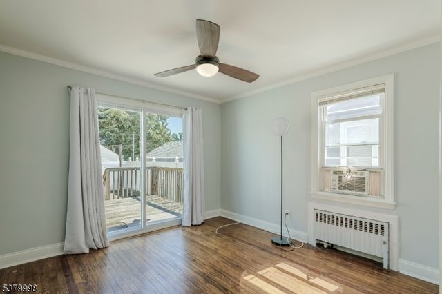 842 Erudo St, Linden City, NJ 07036