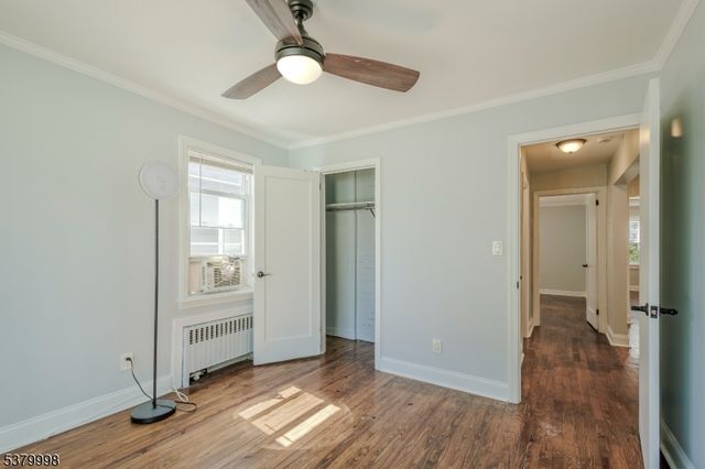 842 Erudo St, Linden City, NJ 07036