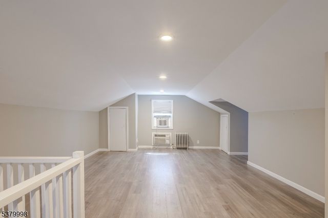 842 Erudo St, Linden City, NJ 07036