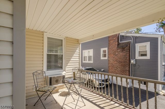 842 Erudo St, Linden City, NJ 07036