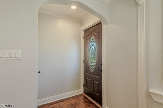 842 Erudo St, Linden City, NJ 07036