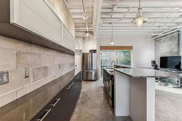 3107 W DE LEON STREET 5, Tampa, FL 33609