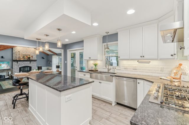 108 Wesley Circle, Noblesville, IN 46062