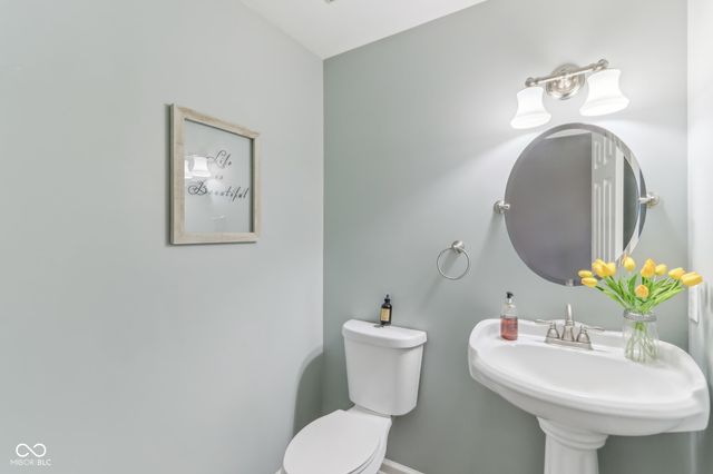 108 Wesley Circle, Noblesville, IN 46062