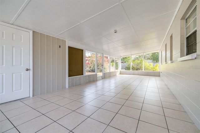 14809 N BOULEVARD, Tampa, FL 33613