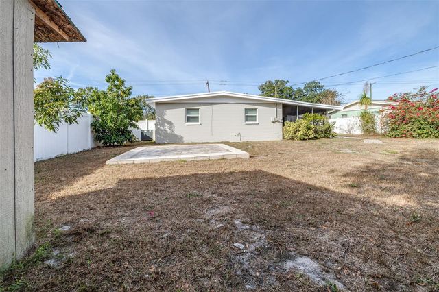 14809 N BOULEVARD, Tampa, FL 33613
