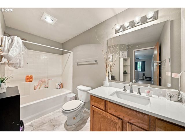 1901 N O St, Washougal, WA 98671