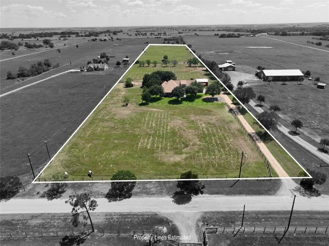 11256 Hahn Road, Sealy, TX 77474