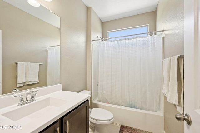 10736 W BRONCO Trail, Peoria, AZ 85383