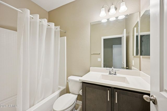 10736 W BRONCO Trail, Peoria, AZ 85383