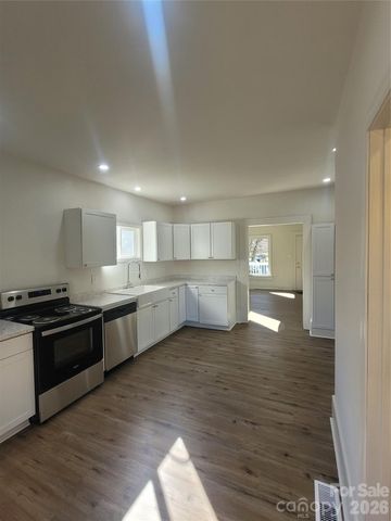 508 N Apple Street, Gastonia, NC 28054