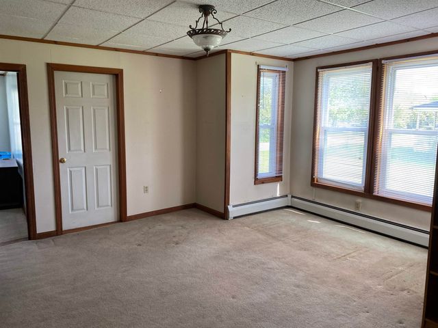 90 Elm Street, West Rutland, VT 05777