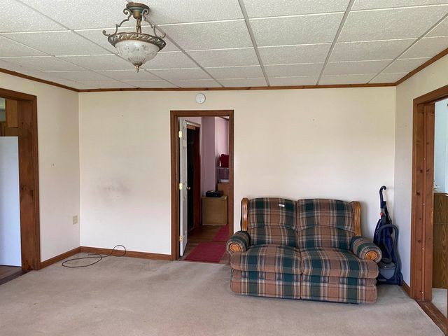90 Elm Street, West Rutland, VT 05777