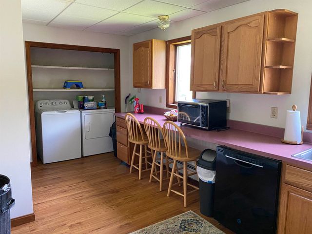 90 Elm Street, West Rutland, VT 05777