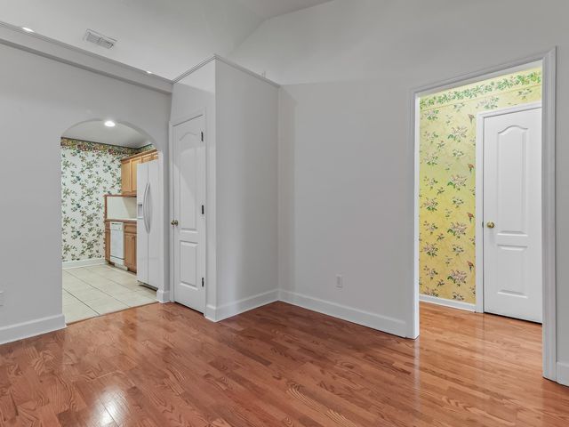 1737 Silverwood Drive, Tallahassee, FL 32301